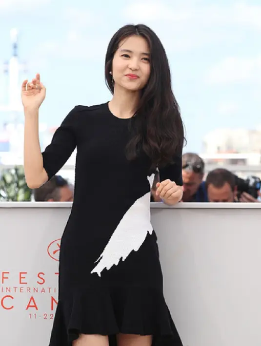 Salah satu selebriti Korea Selatan yang memberikan dukungannya untuk kampanye Me Too adalah Kim Tae Ri. (Foto: zimbio.com)