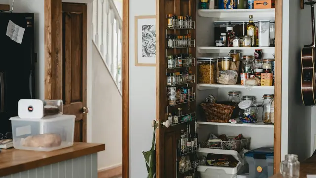 Desain Pantry Mini untuk Rumah Tanpa Ruang Khusus/Photo by Annie Spratt on Unsplash