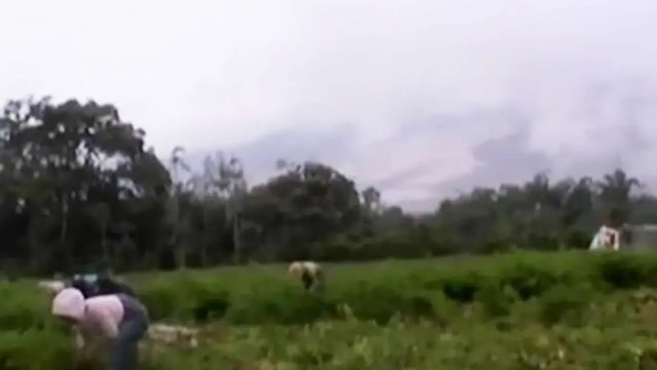 (Lip6 Siang) Gunung-Sinabung