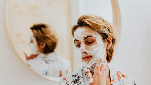 Tips Mengatasi Jerawat Meradang Pakai Masker Oatmeal dan Madu, Sudah Coba?