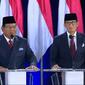 Pasangan Prabowo Subianto-Sandiaga Uno saat Debat Kelima Pilpres 2019. (Liputan6.com)