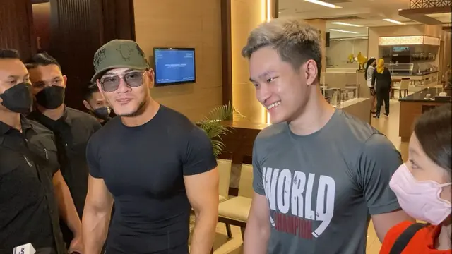 Deddy Corbuzier dan Azka Corbuzier (Kapanlagi-Irfan Kafril)