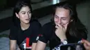 Dylan Carr dan Hana Saraswati, tdak hanya menjadi lawan main dalam akting. Lewat sinetron Anak Langit, keduanya pun mengalami yang namanya cinta lokasi atau cinlok. (Nurwahyunan/Bintang.com)