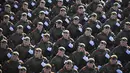Tentara Rusia berbaris menuju Lapangan Merah (Red Square) untuk menghadiri gladi bersih parade militer Hari Kemenangan di Moskow, Rusia, Minggu (7/5/2023). Parade akan berlangsung di Lapangan Merah Moskow pada 9 Mei untuk merayakan 78 tahun kemenangan dalam Perang Dunia II. (AP Photo)
