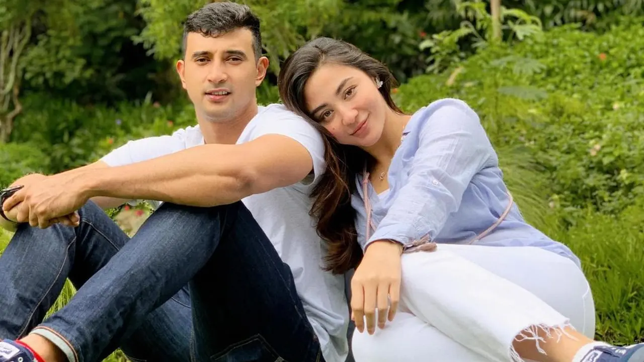[Fimela] Ali Syakieb dan Margin Wieheerm
