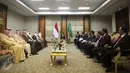 Arab Saudi membuka peluang untuk meningkatkan kuota haji untuk jemaah Indonesia saat bertemu dengan Jokowi di sela pertemuan KTT Luar Biasa OKI di Jakarta, Senin (7/2/2016). (Liputan6.com/Faizal Fanani)
