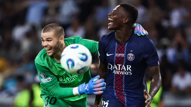 Foto: Mentalitas Paris! Kemenangan Historis PSG di Final Super Cup Lewat Comeback Manis