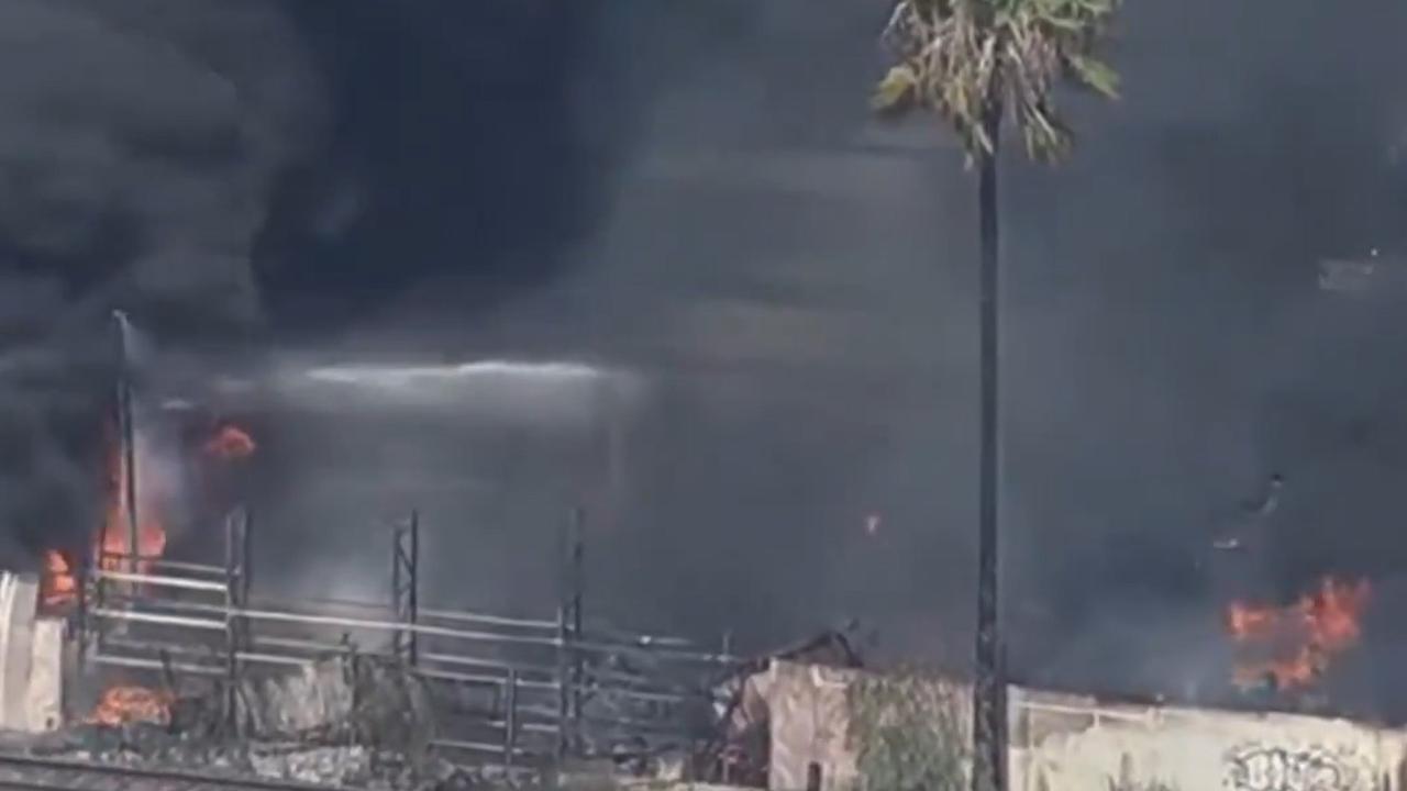Los Angeles: Massive Fire Erupts at Tire Facility in South Gate, Prompting Shelter-in-Place Order