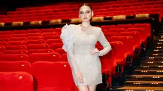 Melalui akun Instagram, Syifa Hadju tamak mengunggah beberapa momen saat menghadiri Gala Premiere film Catatan Si Boy. Film ini sendiri dijadwalkan tayang pada 17 Agustus 2023 mendatang di berbagai bioskop di Indonesia. (Liputan6.com/IG/@syifahadju)
