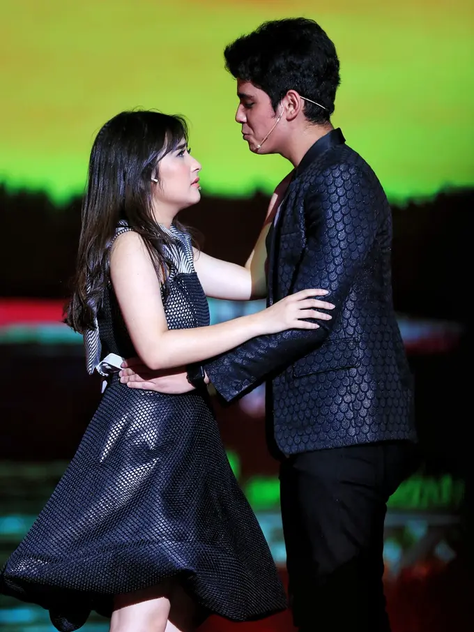 [Bintang] Aliando Syarief dan Prilly Latuconsina