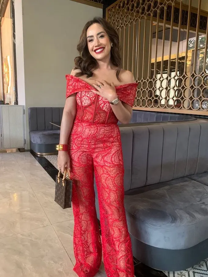 Shinta Bachir Gelar Pesta Ultah ke-38