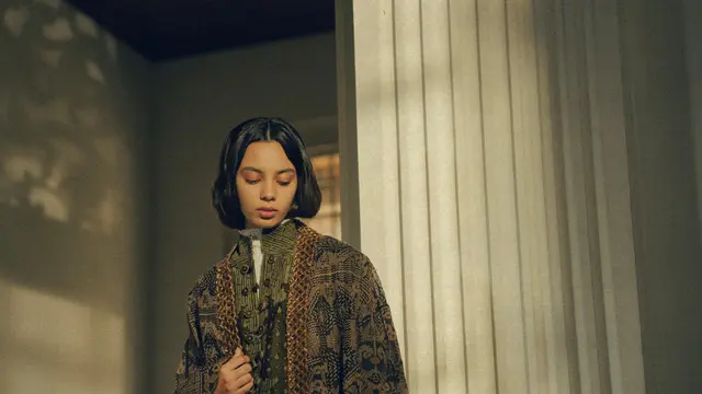 SAPTO DJOJOKARTIKO Fall Winter 2026 Hadirkan Perpaduan Siluet Sculptural dan Kriya Indonesia
