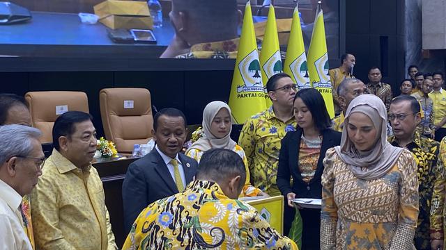Setnov dan Bahlil Muncul di DPR, Hadiri Perayaan HUT Ke-58 Fraksi Golkar