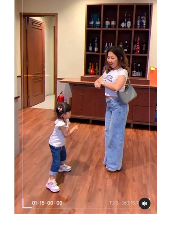 8 Potret Kompak Kiky Saputri dan Aisya Ini Curi Perhatian