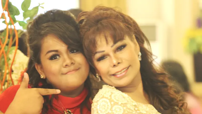 Agatha Lovelyn Belajar Di Video Klip Agnes Monica