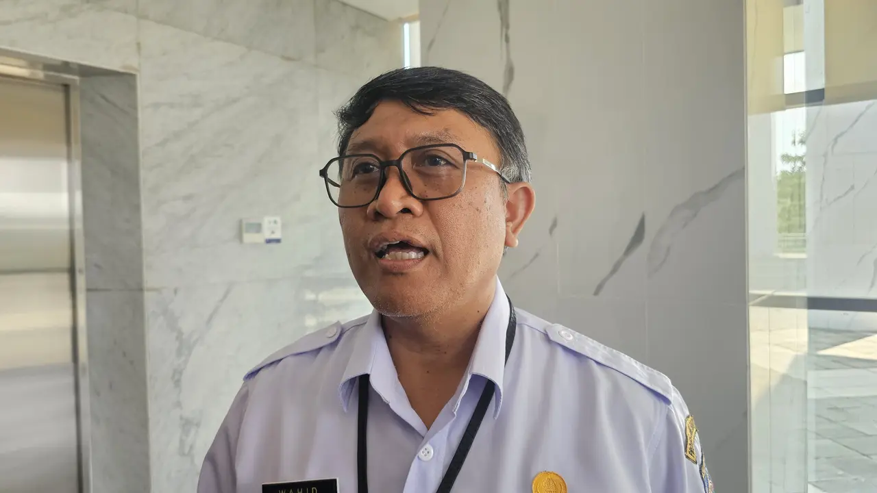 Kepala Dinas Pendidikan Kota Depok, Wahid Suryono
