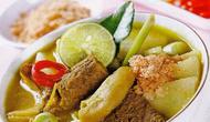 Soto Madura adalah jenis soto yang berasal dari daerah Madura, Jawa Timur. Berbahan dasar daging sapi, telur rebus, kentang goreng  dan berbagai rempah – rempah membuat makanan sangat sedap di lidah. (Istimewa)