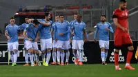 Para pemain Lazio merayakan gol ke gawang Galatasaray pada leg kedua babak 32 besar Liga Europa, di Olimpico, Roma, Jumat (26/2/2016) dini hari WIB. (AFP/Alberto Pizzoli)