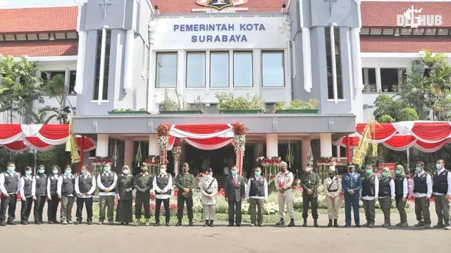 6 Momen Tri Rismaharini Jadi Pemimpin Upacara Hari Pahlawan Nasional