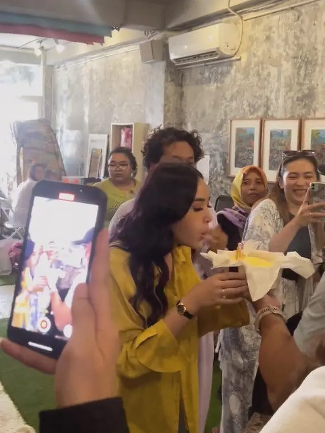 6 Potret Amanda Manopo yang Ulang Tahun ke 24, Dapat Kejutan dari Ayah