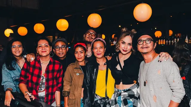 [Fimela] Potret keseruan perayaan ulang tahun Sara Wijayanto