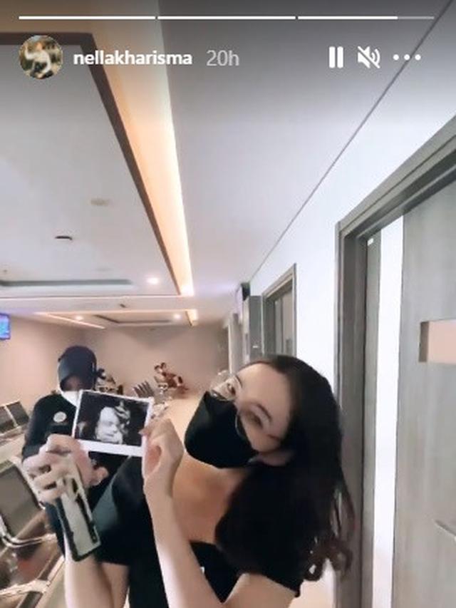 7 Momen Nella Kharisma Periksa Kandungan Bersama Dory Harsa, Pamerkan Hasil USG