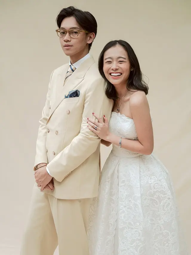 6 Gaya Unik Calon Istri Brandon Salim, Dhika Himawan Padukan Gaun Pengantin dengan Celana Panjang di Pemotretan Prewedding