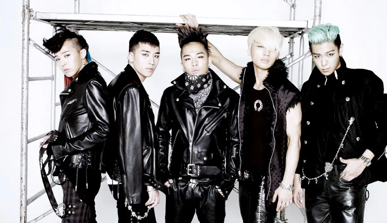 Flower Road sendiri ditujukan untuk hadiah kepada penggemarnya menjelang BigBang vakum. Seperti diketahui, para personel BigBang melakukan wajib militer kecuali Seungri. (Foto: Soompi.com)