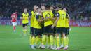 Berkat kemenangan ini, Oxford United pun berhak memuncaki klasemen Grup A sekaligus memperbesar peluang menjadi juara grup dan lolos ke final. (Bola.com/M Iqbal Ichsan)
