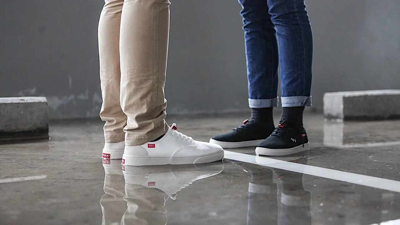 Uwabaki, Sneaker Bertali Wakai untuk Liburan Akhir Tahun Anda