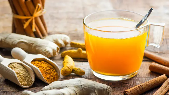 minuman tradisional jahe kunyit