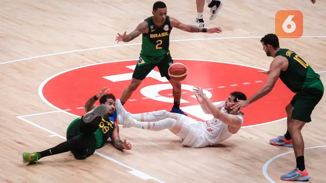Foto: Pecundangi Iran di Indonesia Arena, Brasil Perpanjang Rekor Tiga Kemenangan Beruntun atas Iran di Ajang Piala Dunia FIBA