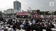 Massa dari sejumlah ormas melakukan demonstrasi di depan Gedung MPR/DPR/DPD, Jakarta, Rabu (24/6/2020). Dalam aksinya mereka menuntut Rancangan Undang-undang (RUU) Haluan Ideologi Pancasila (HIP) ditarik dari Program Legislasi Nasional (Prolegnas). (Liputan6.com/Johan Tallo)