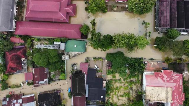 Potret Kerusakan Dampak Bencana Longsor dan Banjir Bandang di Wilayah Sumut, Sumbar, dan Aceh