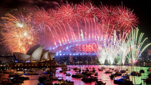 Semarak Perayaan Tahun Baru di Berbagai Negara