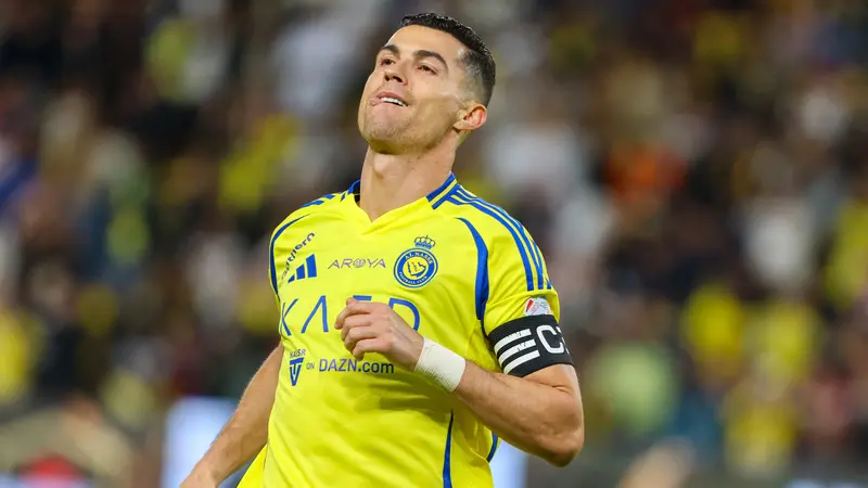 Cristiano Ronaldo Menuju Usia 40 Tahun: Sudah Cetak 923 Gol, Bisakah Tembus 1000 Gol Tahun Ini? - airport-baku.com