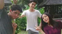3 bintang Siapa Takut Jatuh Cinta, Aliando Syarief, Varrell Bramasta dan Natasha Wilona. (Instagram)