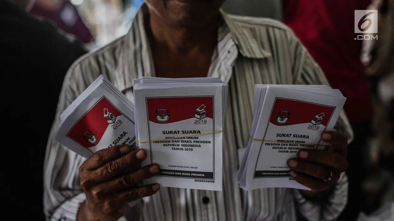 Pelipatan Surat Suara KPU Jakarta Pusat