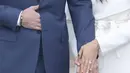 Kisah cinta Pangeran Harry dan Meghan Markle sendiri bisa dibilang bikin penasaran. Pada tanggal 31 Oktober 2016 dilaporkan sang pangeran diam-diam memacari Meghan. (DANIEL LEAL-OLIVAS / AFP)
