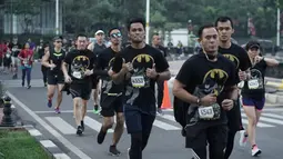 Para pelari beradu cepat saat mengikuti Batman Run Series di Jakarta Barat, Minggu (1/12). Acara ini merupakan kerjasama antara Indofunrun dengan Lippo Mall Puri. (Dokumentasi Indofunrun)