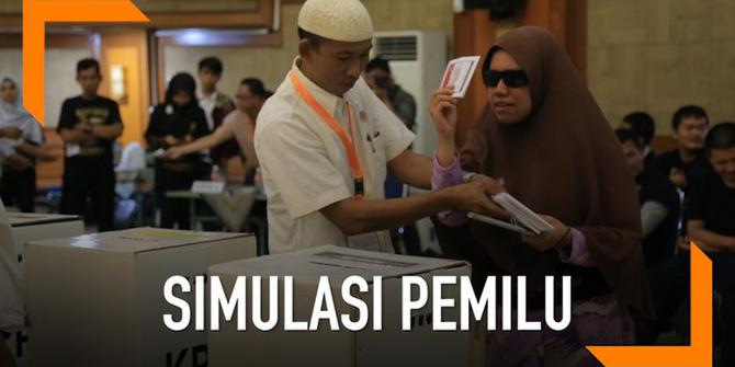 VIDEO: Kaum Difabel Ikuti Simulasi Pemilu