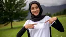 Atlet balap sepeda asal Afganistan ini tampil percaya diri dengan hijab di arena Olimpiade. Ia pun tergabung di Tim Olimpiade Pengungsi dan sempat mengalami banyak tekanan dari negara asalnya.