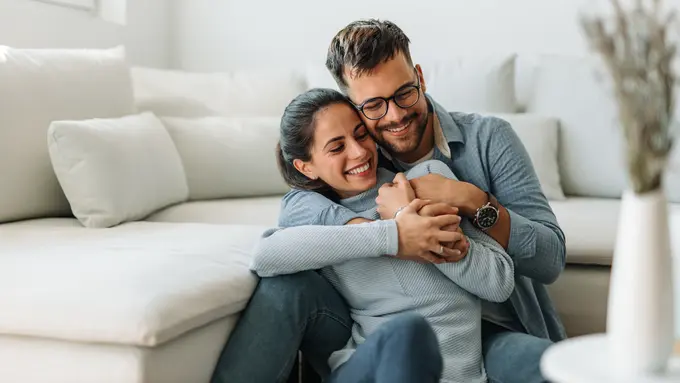 perempuan dan pasangan 1 september berdua
