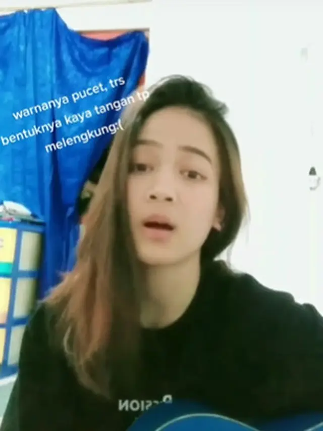 Viral, Video Horor Wanita saat Main Gitar Jam 2 Pagi Ini Bikin Bergidik