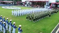 Upacara penurunan bendera Merah Putih pada peringatan HUT ke-74 RI di Istana Kepresidenan, Jakarta, Sabtu (17/8/2019). (Liputan6.com/Rita Ayuningtyas)