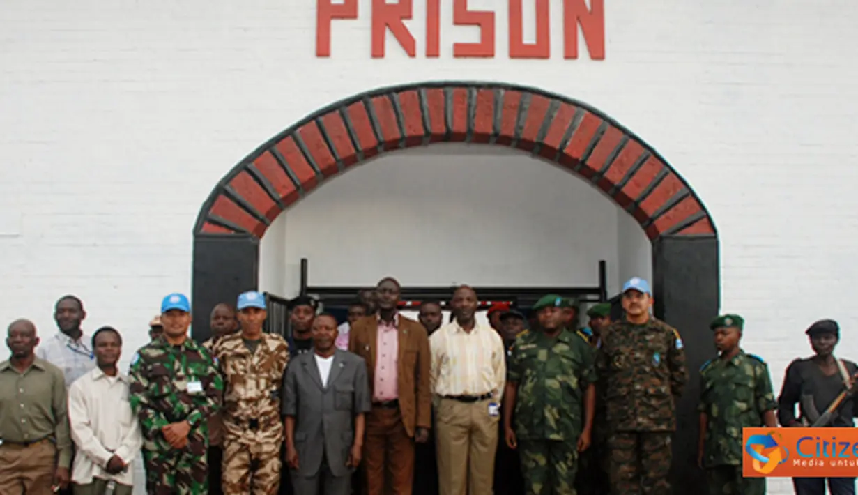 Citizen6, Kongo: Perbaikan bangunan penjara di Dungu Town telah selesai dikerjakan selama kurang lebih dua bulan ini merupakan kegiatan CIMIC (Civil Military Coordination) Satgas Zeni TNI Konga XX-I. (Pengirim: Badarudin Bakri)
