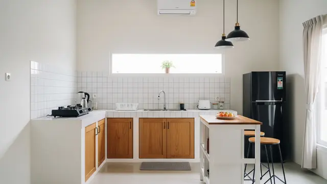 Dapur Terbuka Minimalis Anti Cipratan Minyak yang Dinding Terjaga Kebersihannya Model Dinding Pelindung Area Kompor