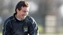 Manchester City's Elano during a training session at their Carrington training ground, on December 2, 2008, on the eve their UEFA Cup group A match at the City of Manchester stadium against Paris Saint-Germain. AFP PHOTO/ANDREW YATES
