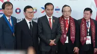 Presiden Jokowi membuka Cafeo37 yang dihadiri lebih dari 1.000 insinyur se-ASEAN di JIEXPO, Kemayoran, Jakarta, Rabu (11/9/2019).