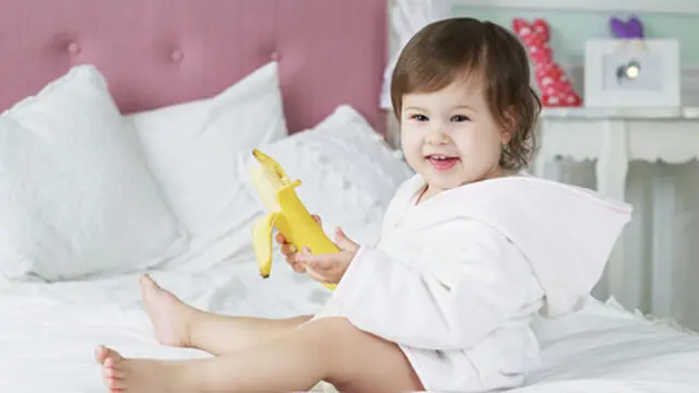 3 Makanan Ini Bisa Bikin Rambut Bayi Tumbuh Lebat